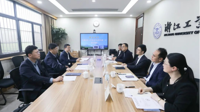 校党委书记褚光荣一行赴浙江工业大学、华东师范大学交流并看望挂职干部