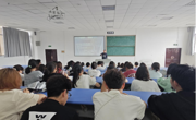 外国语学院举办“赋能求职路，起航新未来”就业育人讲座