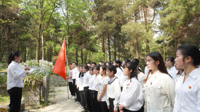 我校第四期党员求是班  开展“祭先烈 学党史 悟思想”清明扫墓活动