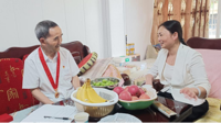 副校长汪红走访慰问离休干部党员和“光荣在党50年”纪念章获得者代表