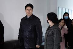 校党委书记褚光荣赴离退休干部工作处调研指导