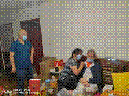 http://news.gzmu.edu.cn/__local/B/32/C2/F2CCD729763129A78DEED1116E9_EB10BB83_8288C.png
