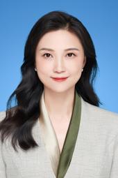 何 璘